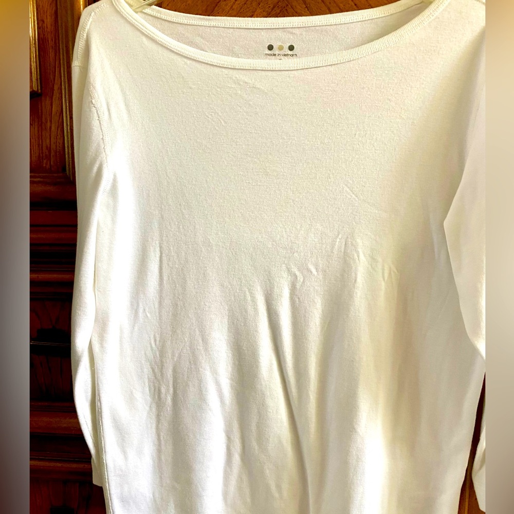 Three Dot boatneck tee like new—white